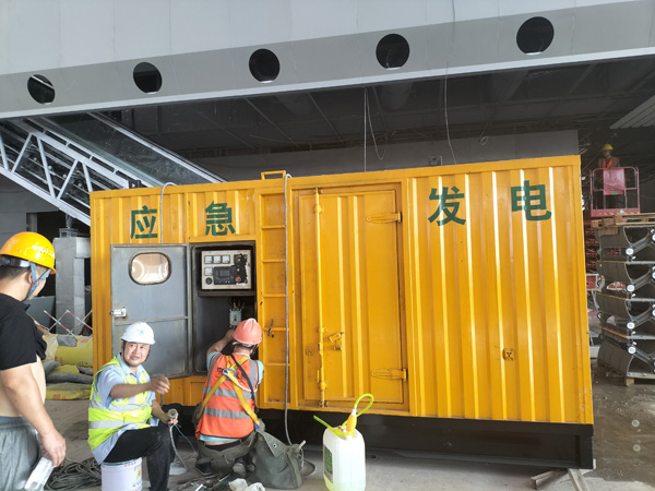 麻栗坡怎样判断空气滤清器是否需要更换？